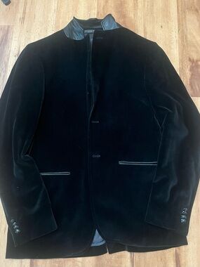 John Varvatos Black Velvet Blazer with Leather Collar 38R